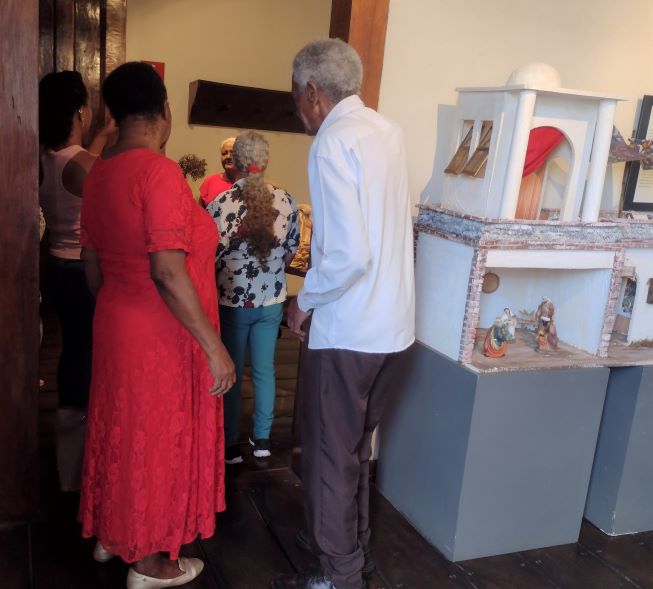 api-modulos/fotos/img/galeria_cat_culturais_536/536/13519/VISTA GUIADA POR GUSTAVO, CRÁS AUGUSTO DE OLIVEIRA DUARTE, RESPONSÁVEL LUCILENE, 26.11.2025 (11).jpg